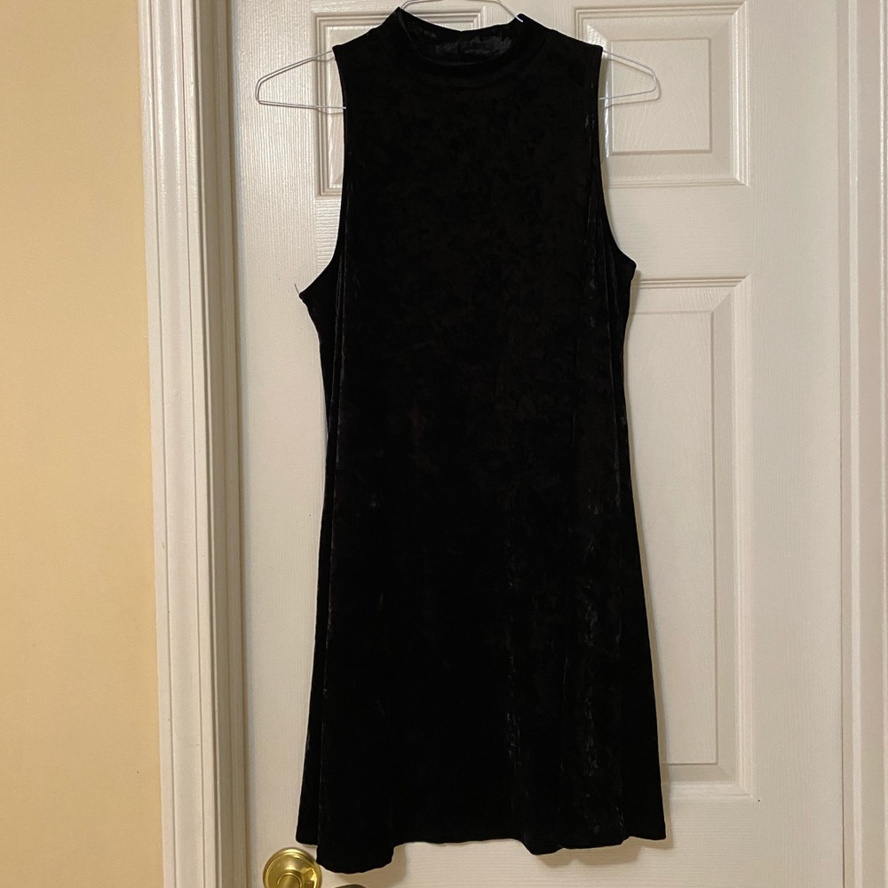Mudd Black Velvet feel Women’s Dress- size XL